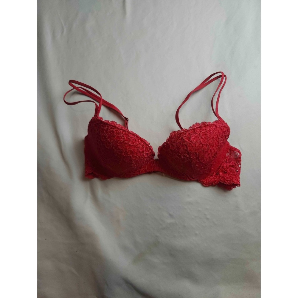 Victoria's Secret Very Sexy Bra Womens Size 32B Red Lace Padded Demi Underwire